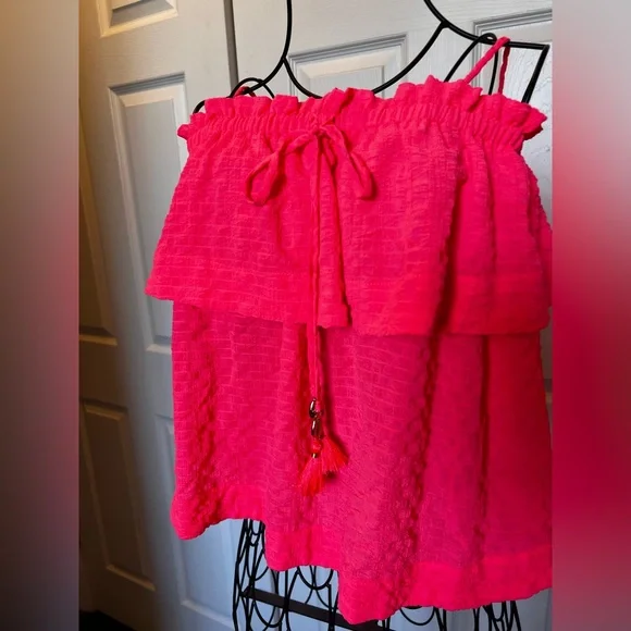 Lilly Pulitzer Vibrant Pink Skirt - Picture 2 of 8